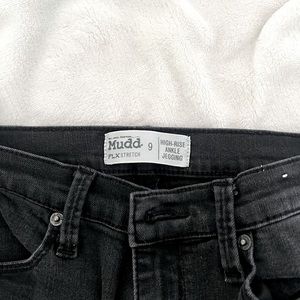 Mudd ripped skinny jeans